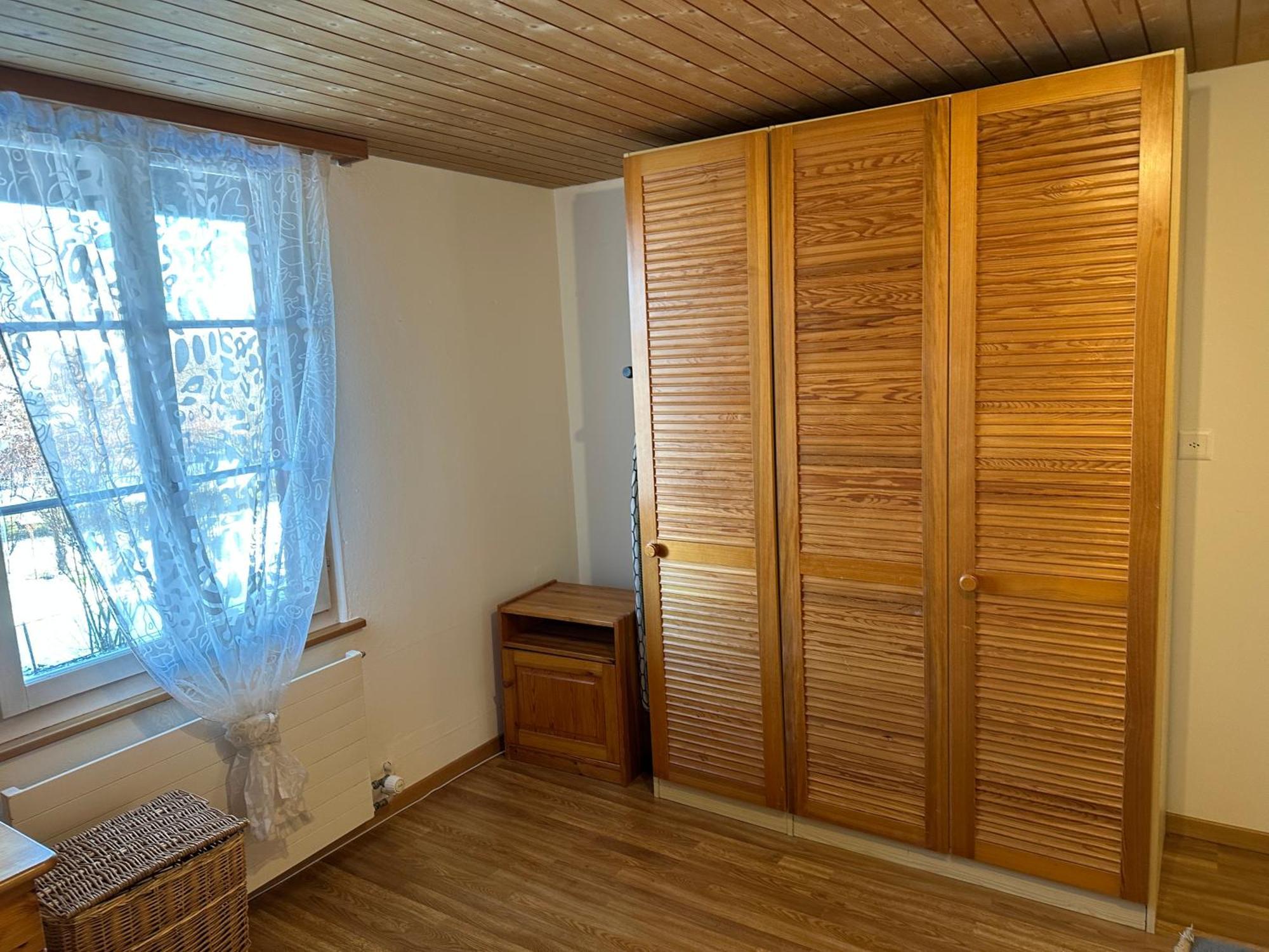 Charmante 3,5 Zimmer Wohnung In Bauernhaus Volketswil Exterior foto