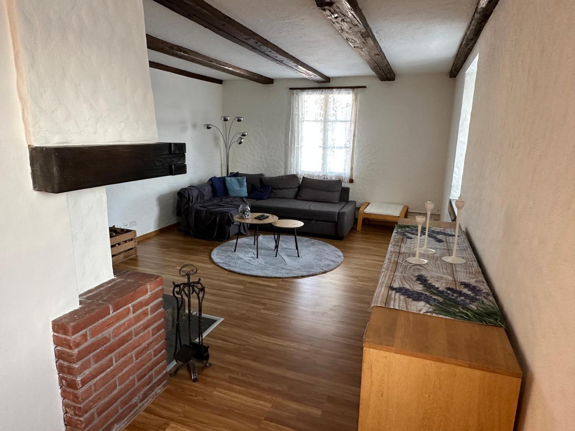 Charmante 3,5 Zimmer Wohnung In Bauernhaus Volketswil Exterior foto